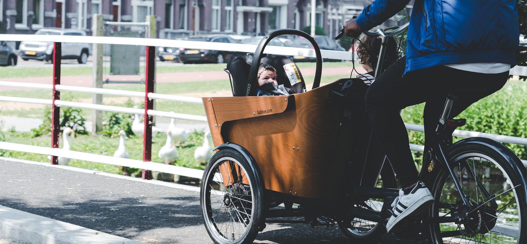 essence Verdorde Noodlottig Fietsen met baby - Vanaf wanneer kan dat? | Babboe